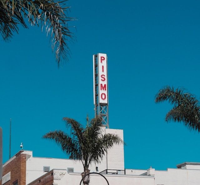Pismo Beach sign